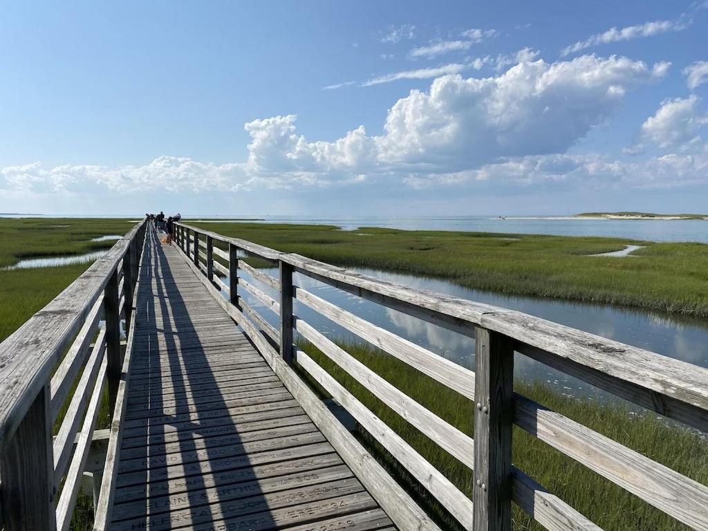 A Cozy Cape House Steps To Restaurants & Beaches ~1.4 Miles Down Scenic Roads Ярмут Екстер'єр фото